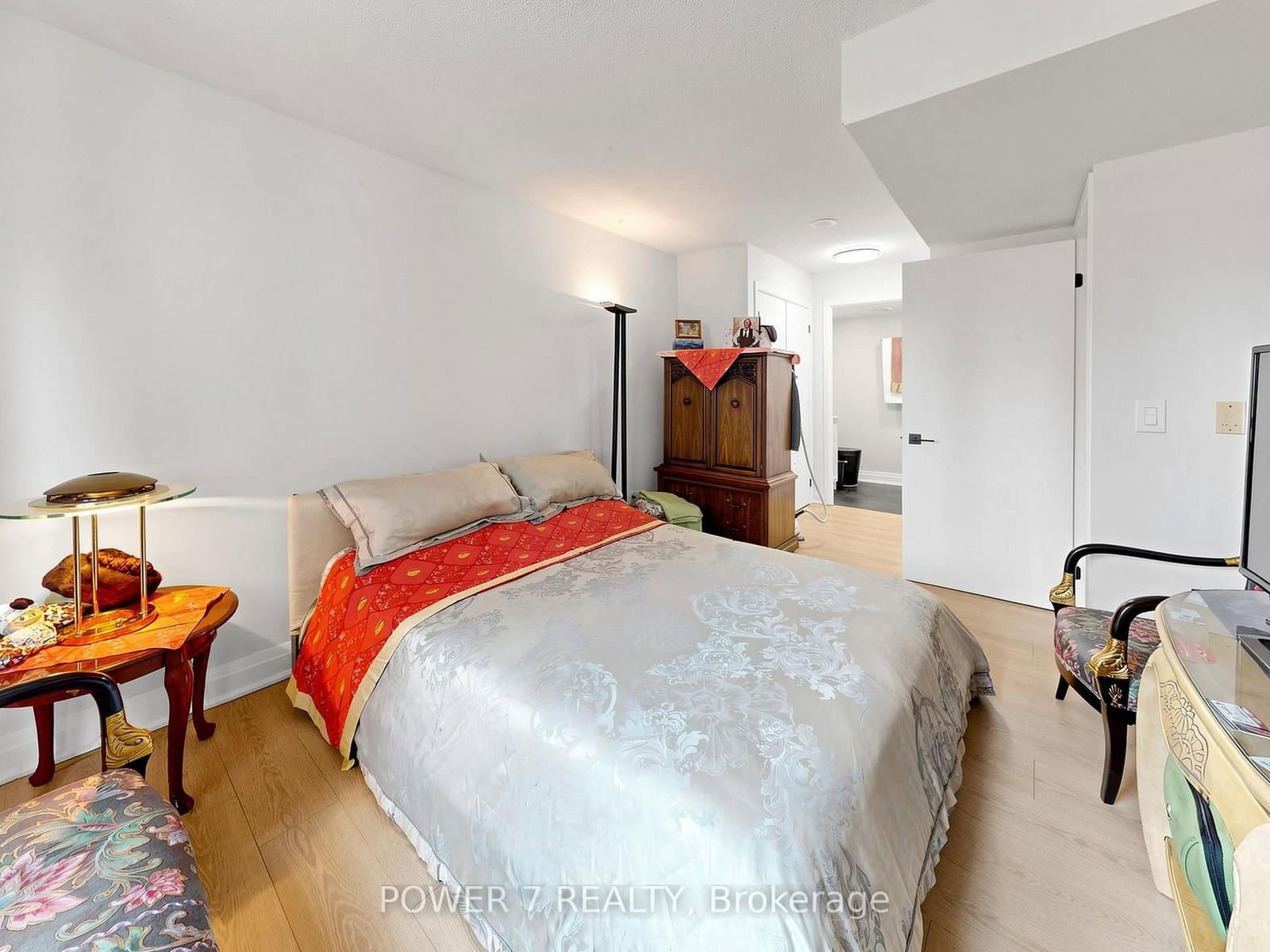 8 Park Road, Unit 2512 thumbnail 22