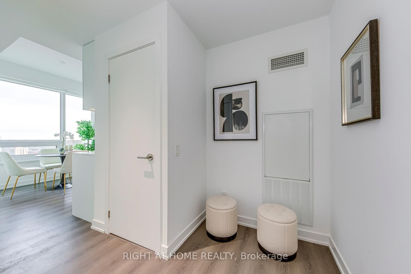 8 Wellesley Street W, Unit 3112 thumbnail 8