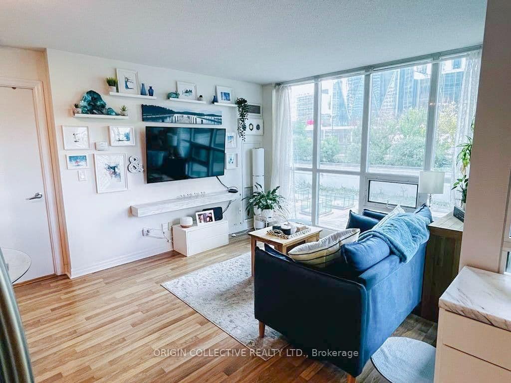 12 Yonge Street, Unit 602 thumbnail 7