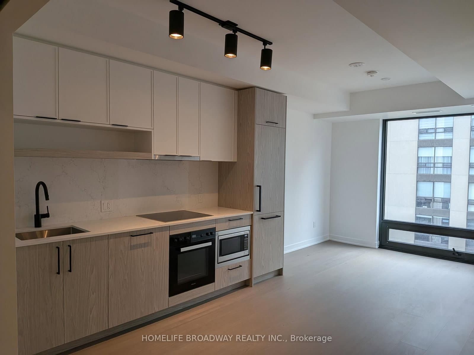89 Montclair Avenue, Unit 1822 thumbnail 3