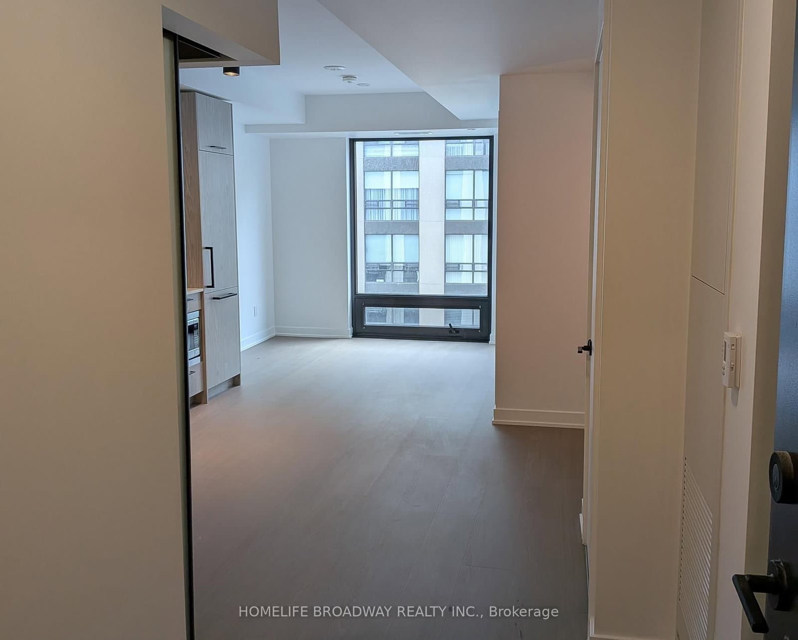 89 Montclair Avenue, Unit 1822 thumbnail 4