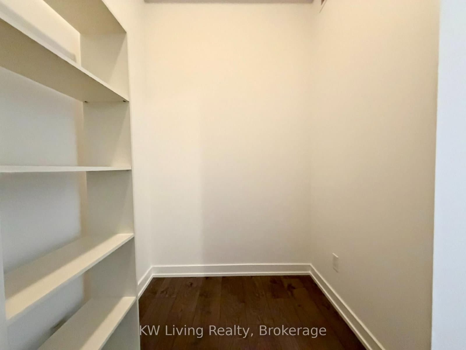 297 College Street, Unit 509 thumbnail 12