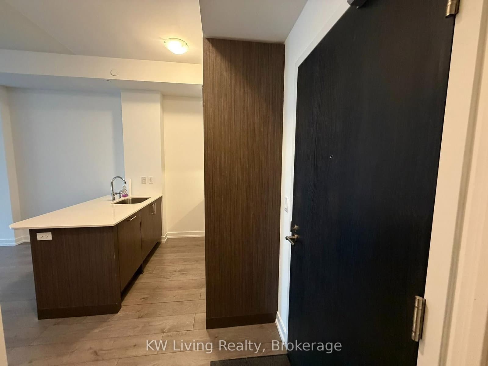 297 College Street, Unit 509 thumbnail 4