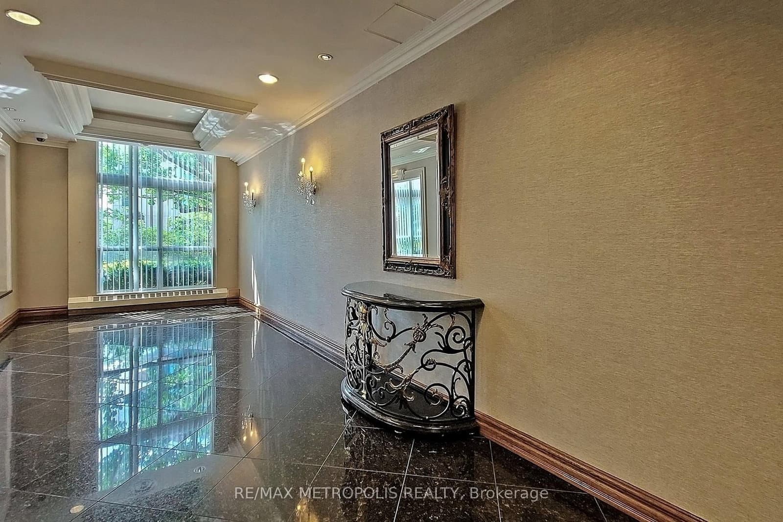 23 Lorraine Drive, Unit 1906 thumbnail 8