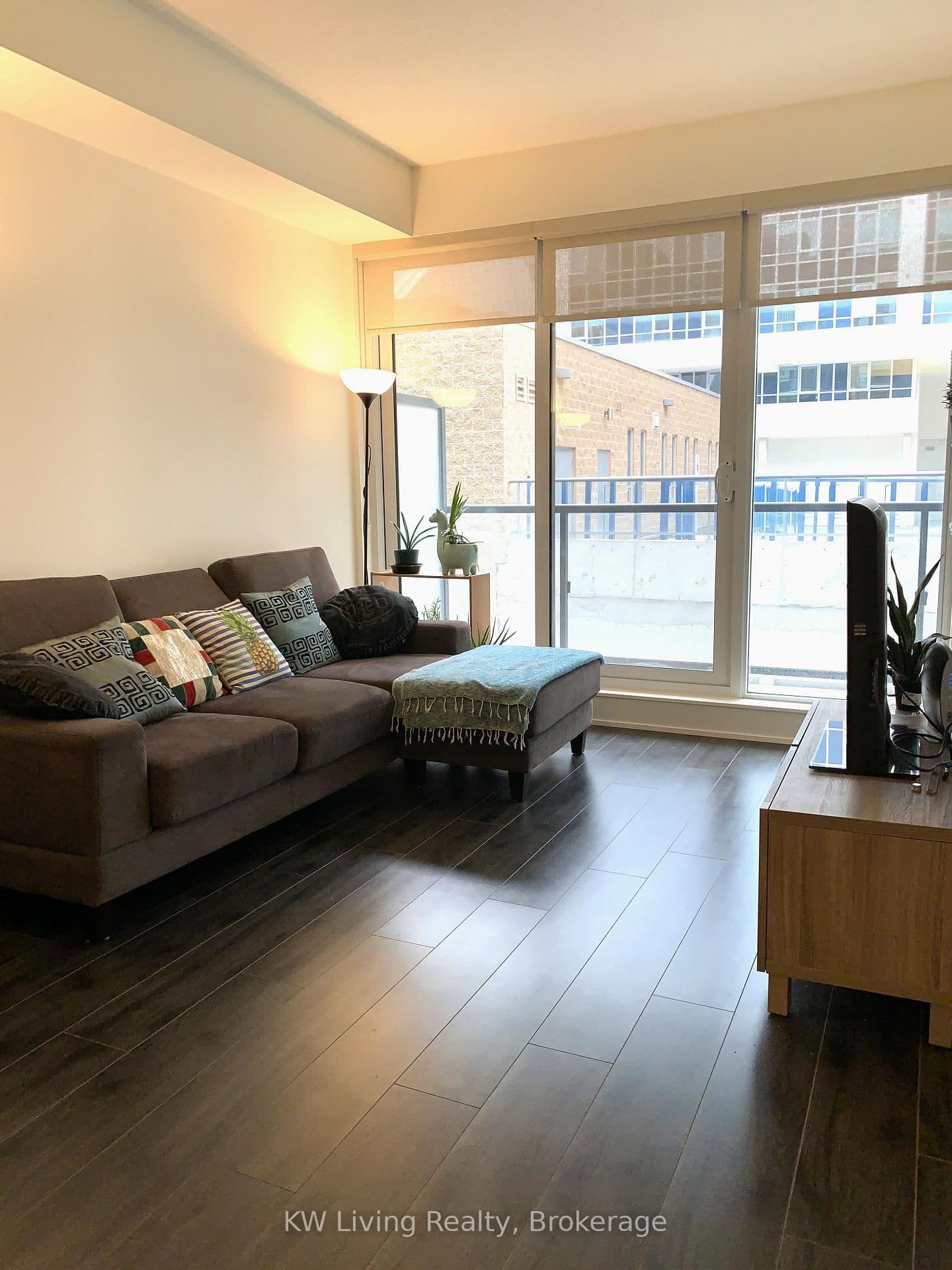 18 Rean Drive, Unit 203 thumbnail 5
