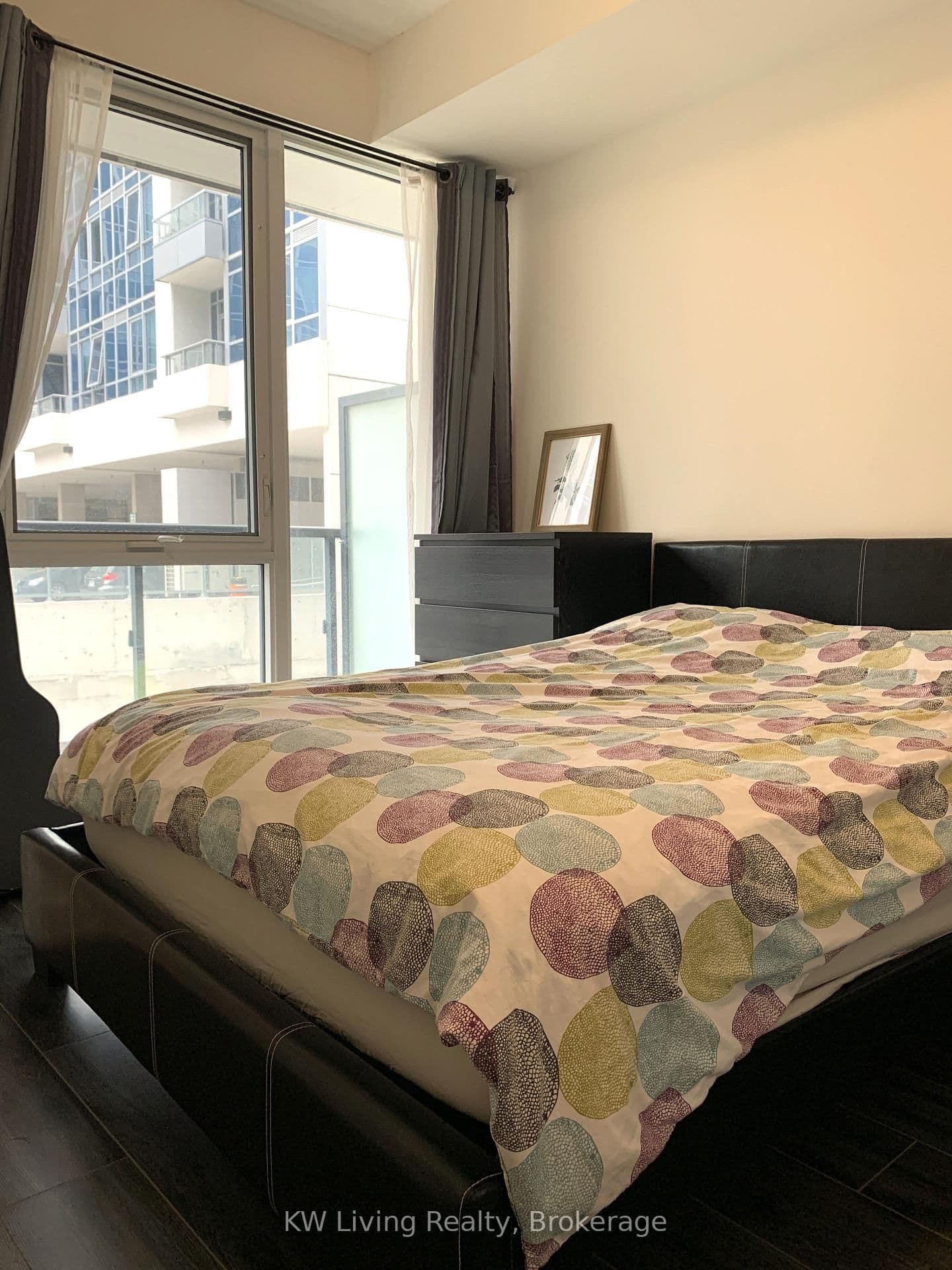 18 Rean Drive, Unit 203 thumbnail 8