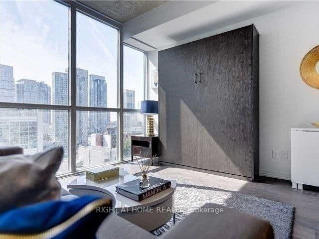 88 Blue Jays Way, Unit 1111 thumbnail 7
