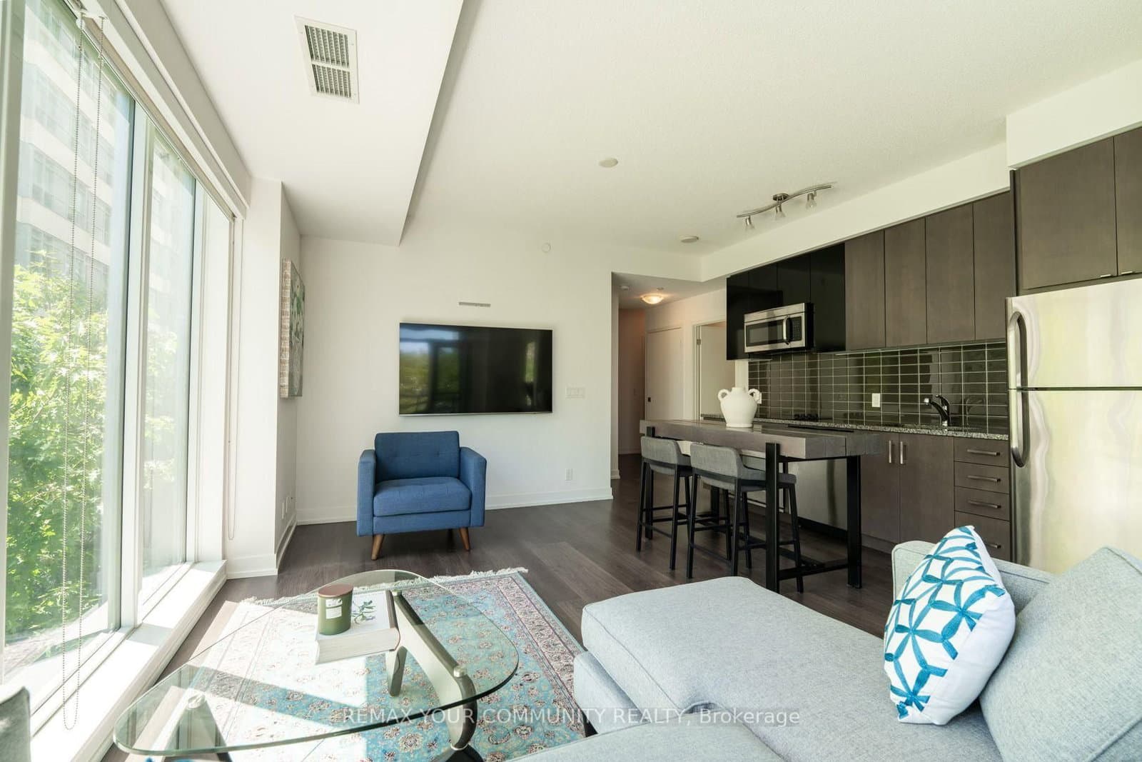98 Lillian Street, Unit 312 thumbnail 13