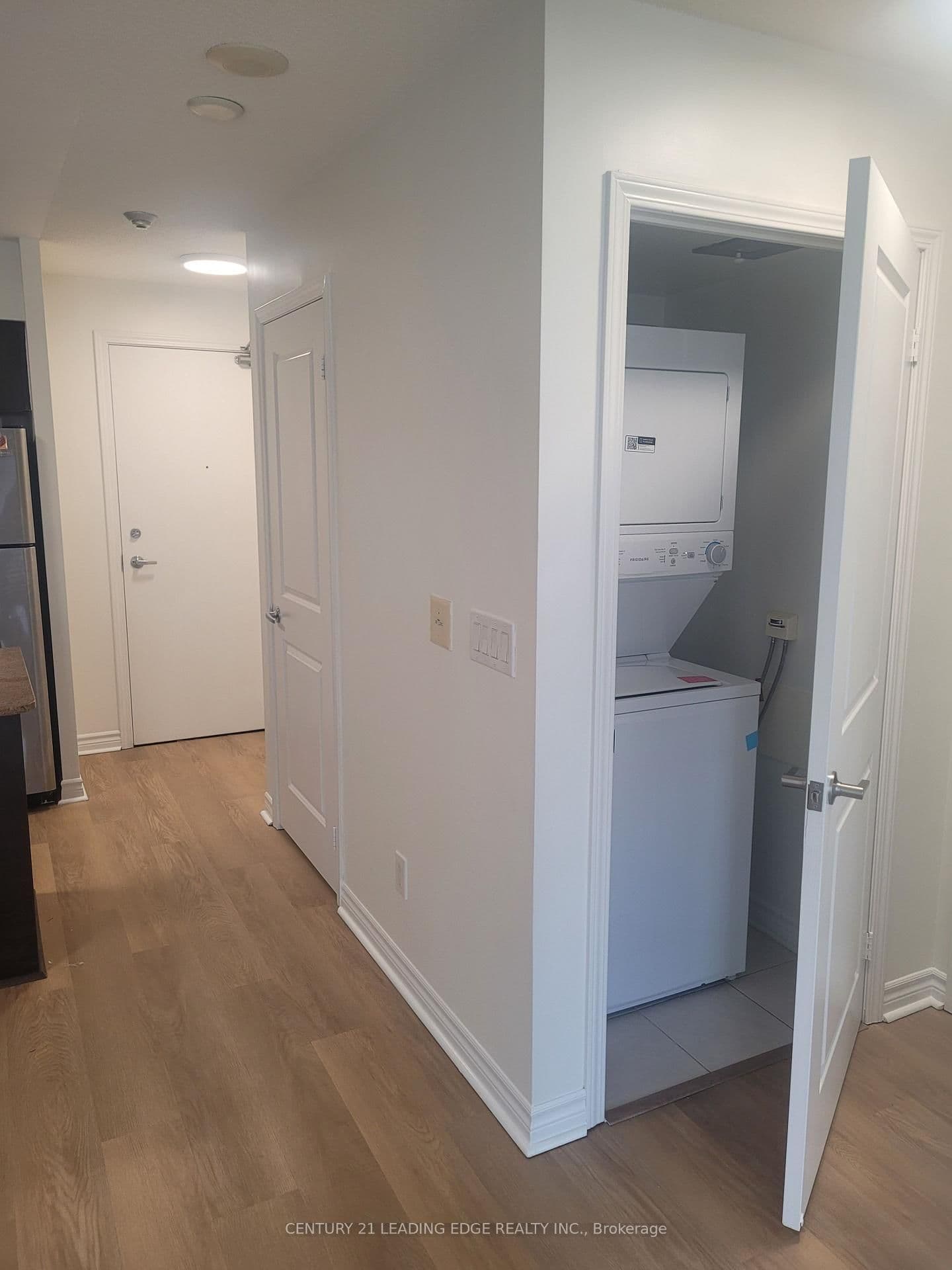 27 Rean Drive, Unit 606 thumbnail 8