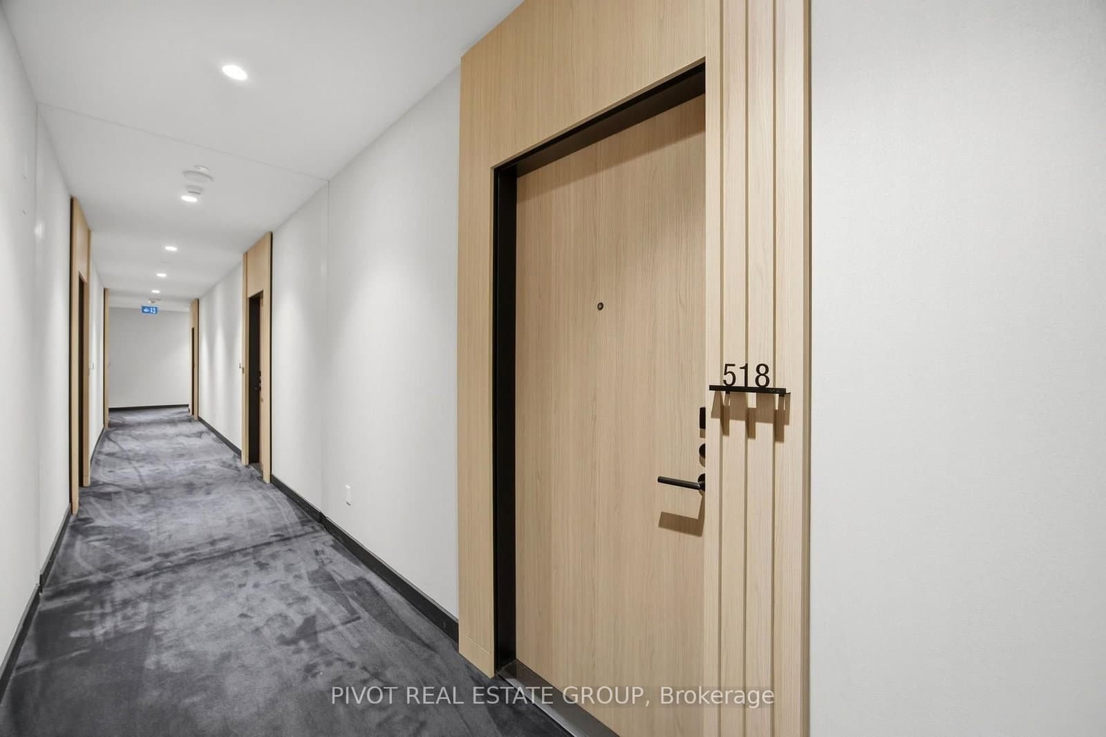 15 Mercer Street, Unit 518 thumbnail 3