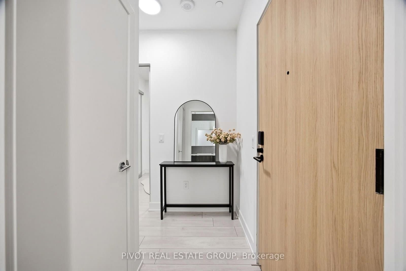 15 Mercer Street, Unit 518 thumbnail 4