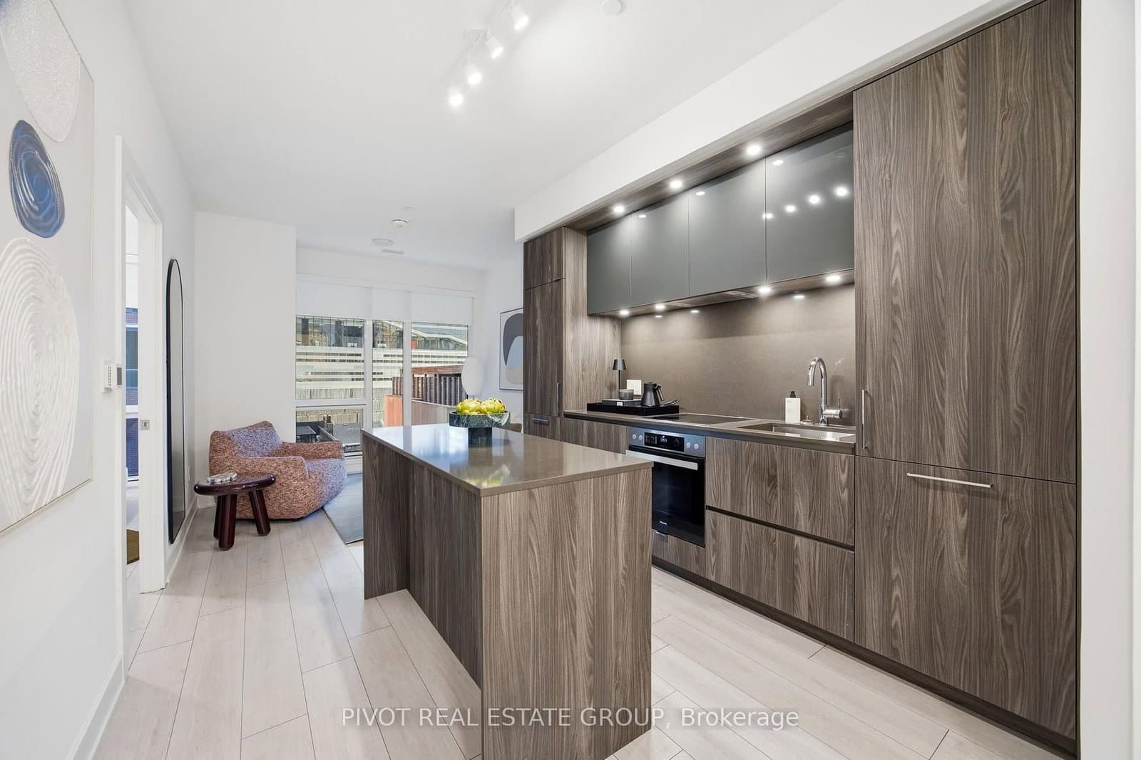 15 Mercer Street, Unit 518 thumbnail 8