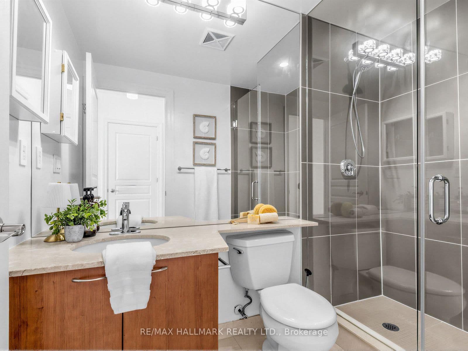 777 Steeles Avenue W, Unit LPH3 thumbnail 20