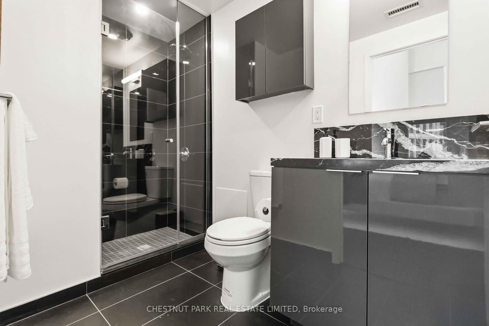 121 St Patrick Street, Unit 201 thumbnail 15