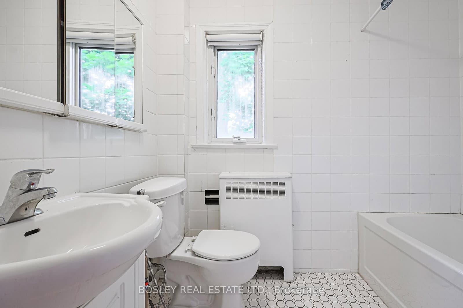 20 Markdale Avenue, Unit 3 thumbnail 25