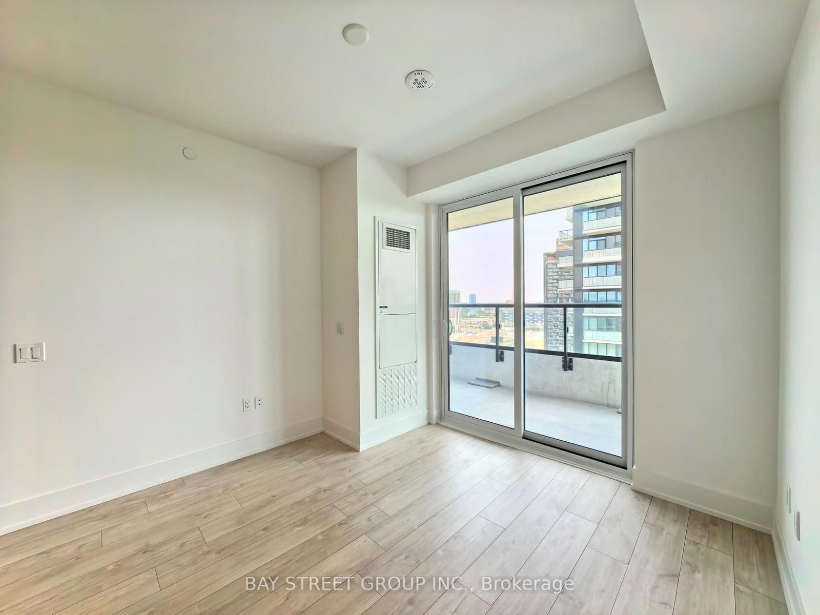 10 Inn on the park Drive, Unit 2205 thumbnail 4