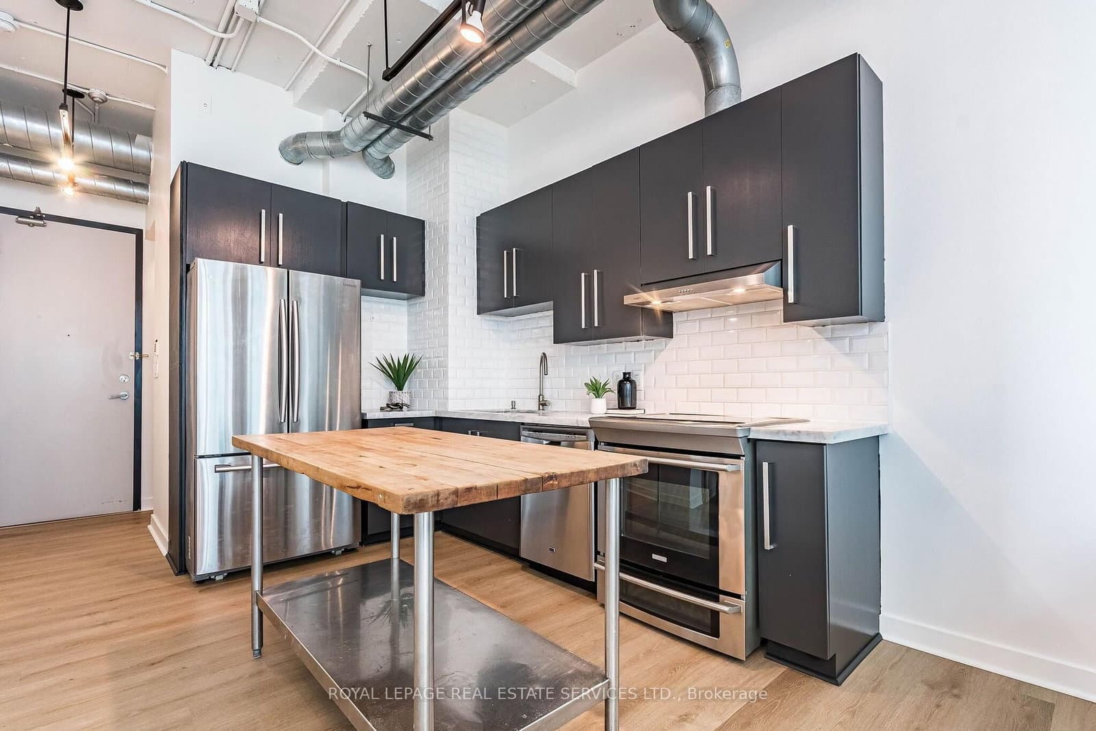 188 Eglinton Avenue E, Unit 508 thumbnail 4