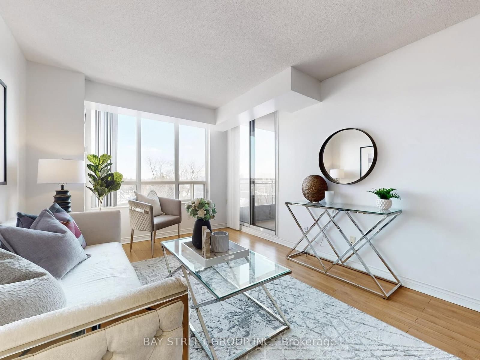 260 Doris Avenue, Unit 906 thumbnail 13