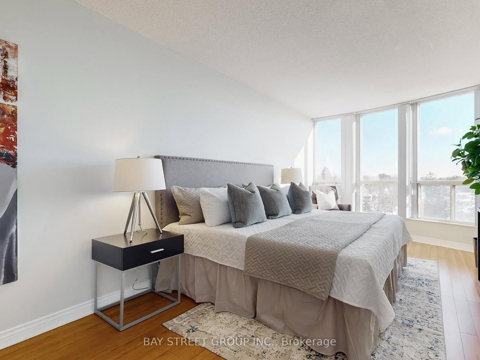 260 Doris Avenue, Unit 906 thumbnail 24