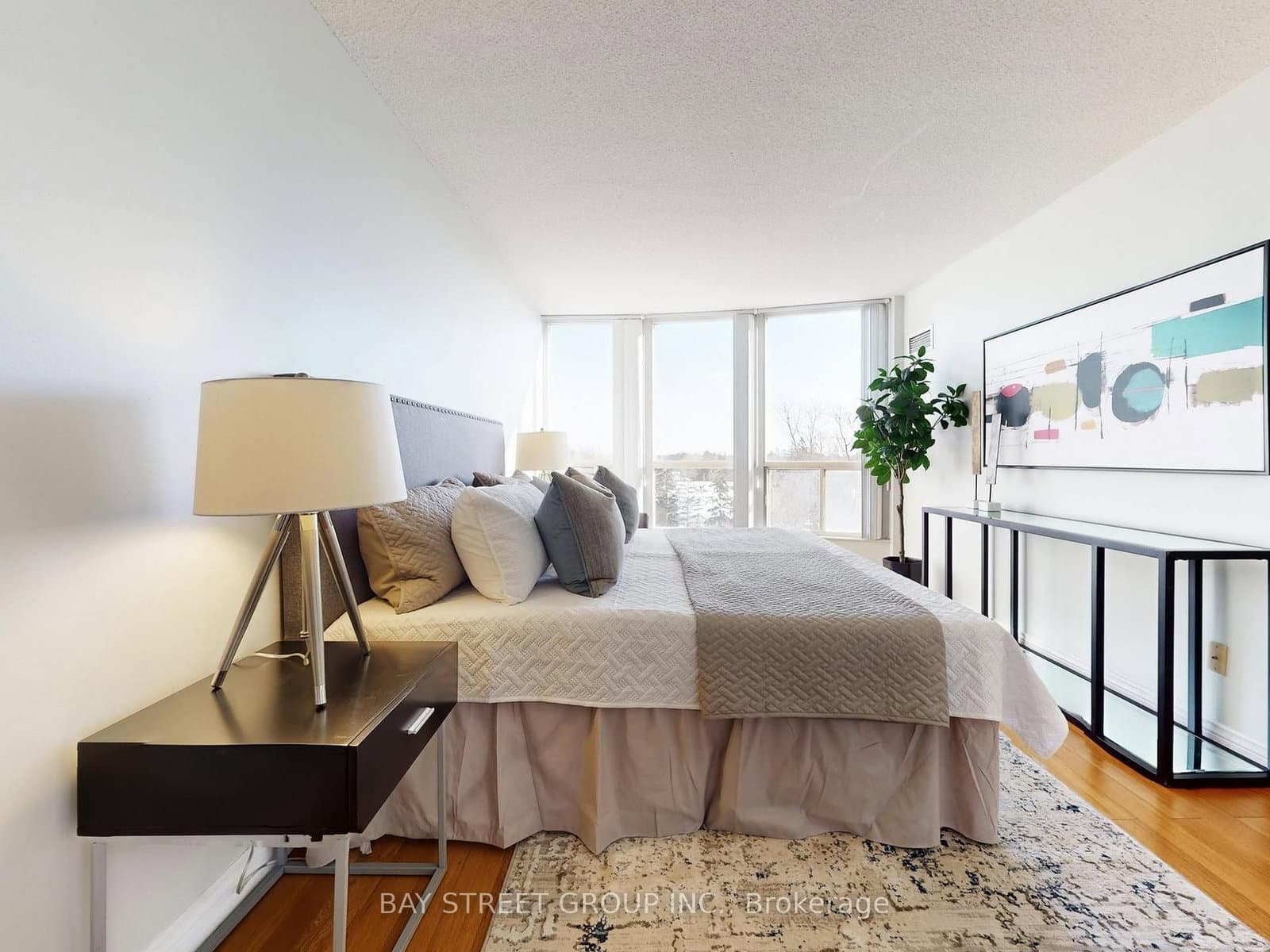 260 Doris Avenue, Unit 906 thumbnail 25
