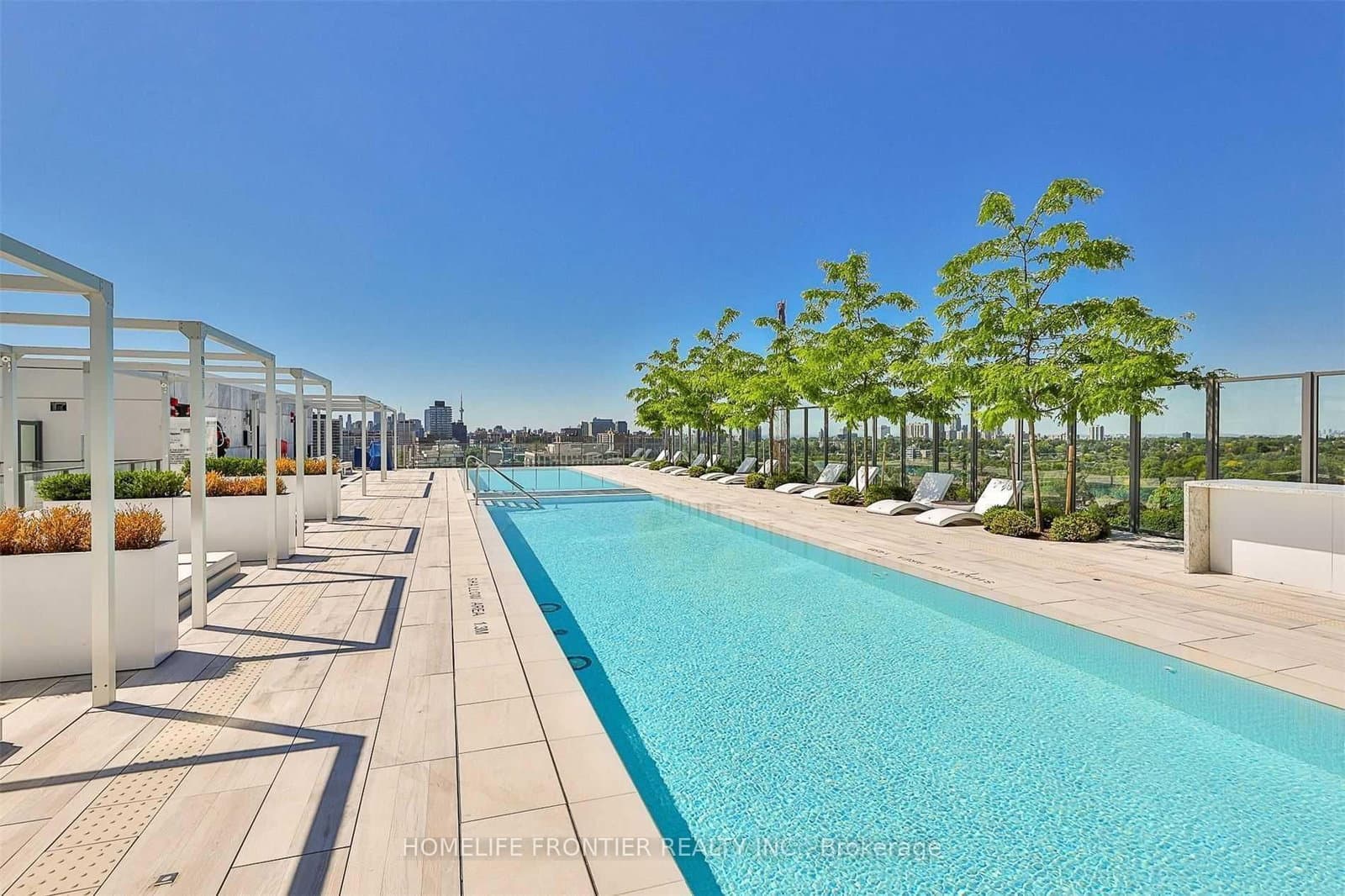 8 Hillsdale Avenue E, Unit 744 thumbnail 22