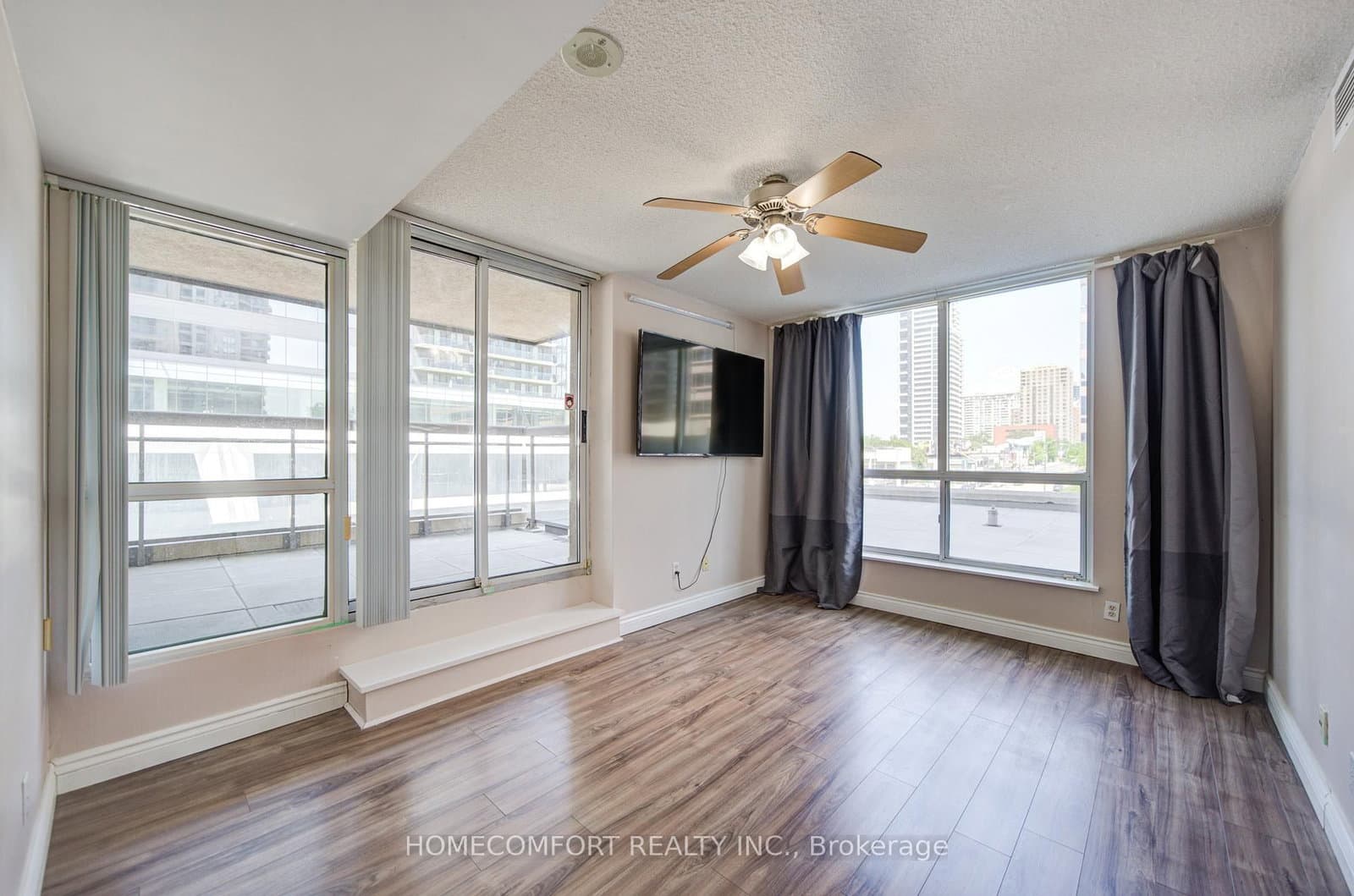 18 Parkview Avenue, Unit 312 thumbnail 19