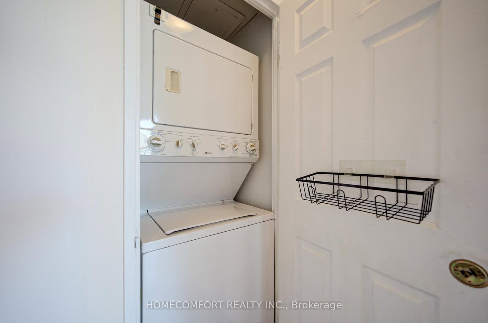 18 Parkview Avenue, Unit 312 thumbnail 23