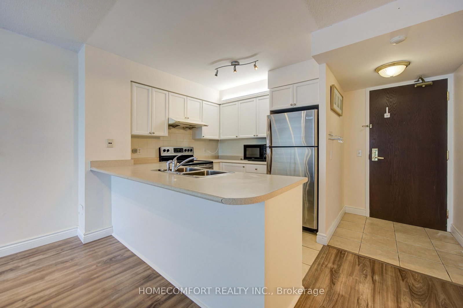18 Parkview Avenue, Unit 312 thumbnail 8