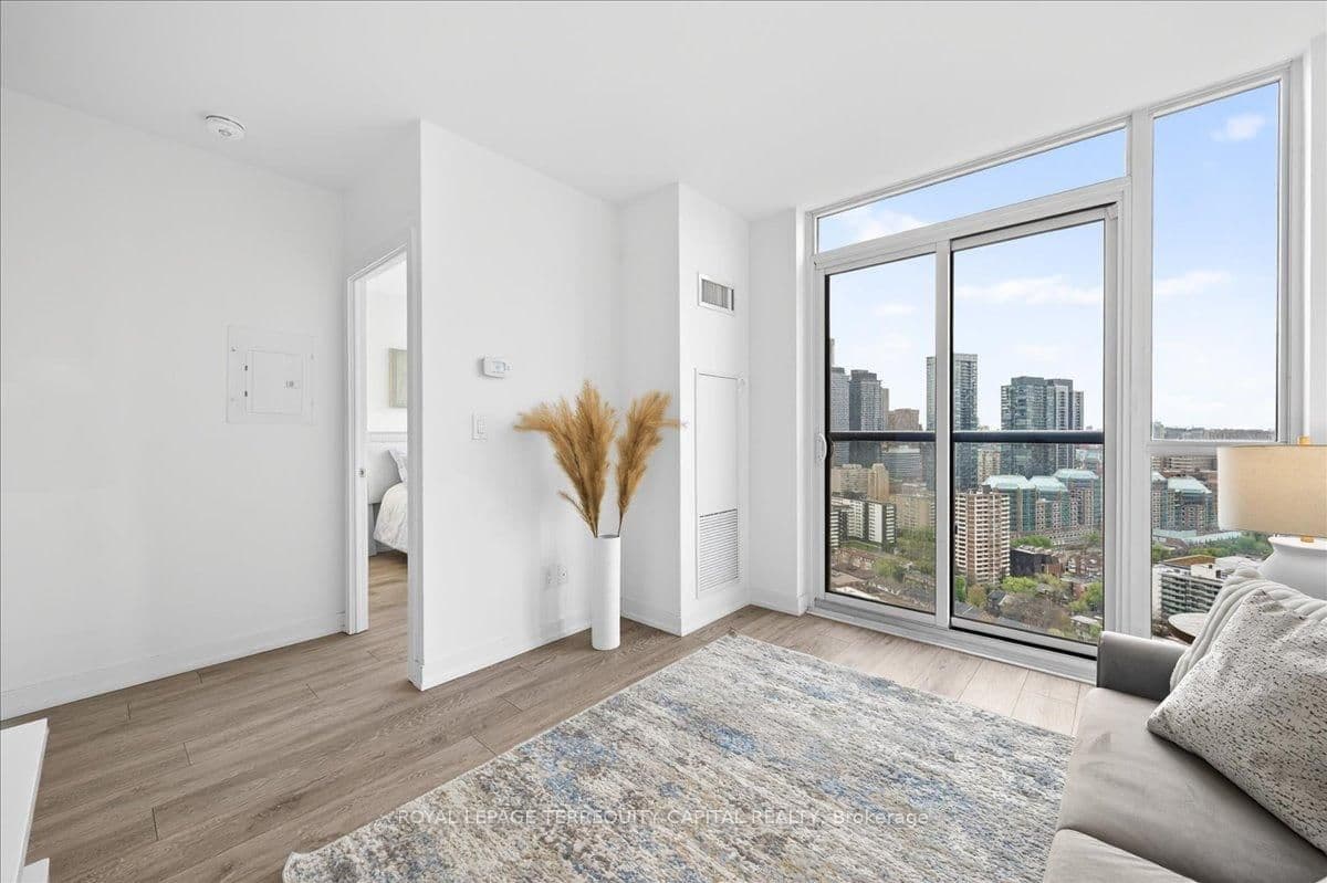 159 Wellesley Street E, Unit 3002 thumbnail 19