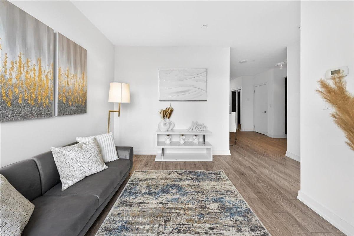 159 Wellesley Street E, Unit 3002 thumbnail 21