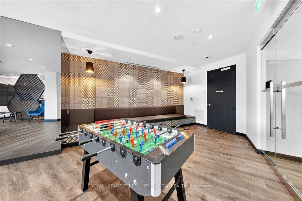 159 Wellesley Street E, Unit 3002 thumbnail 39