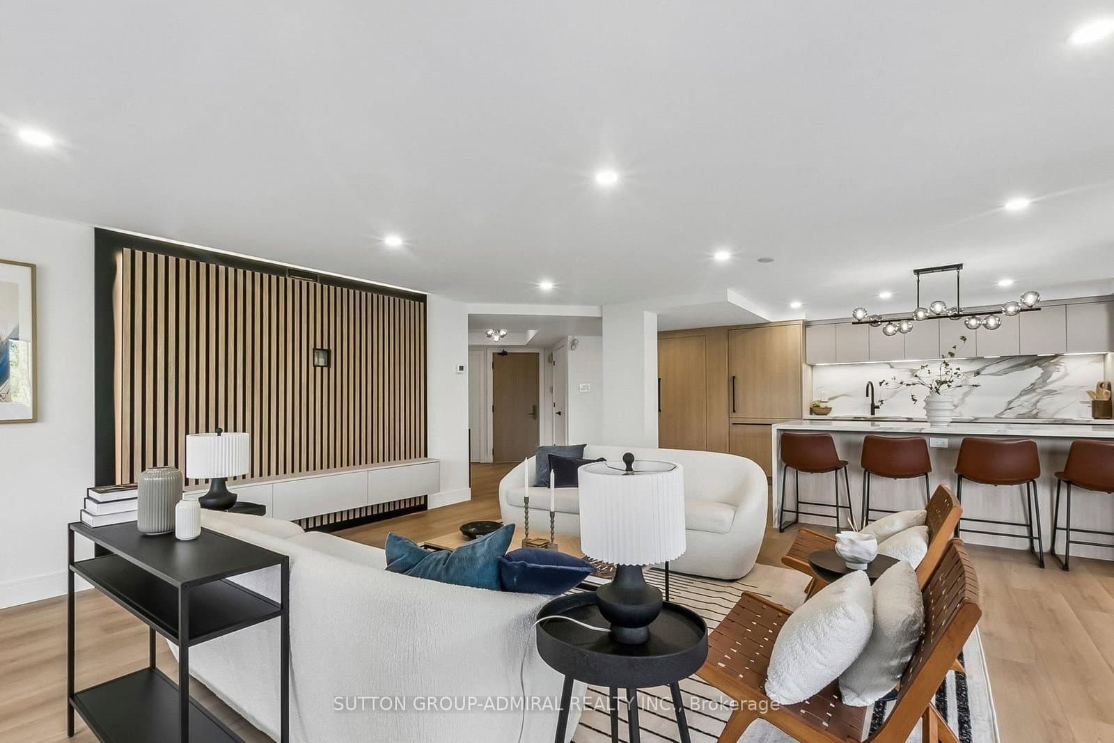 3900 Yonge Street, Unit 301 thumbnail 10