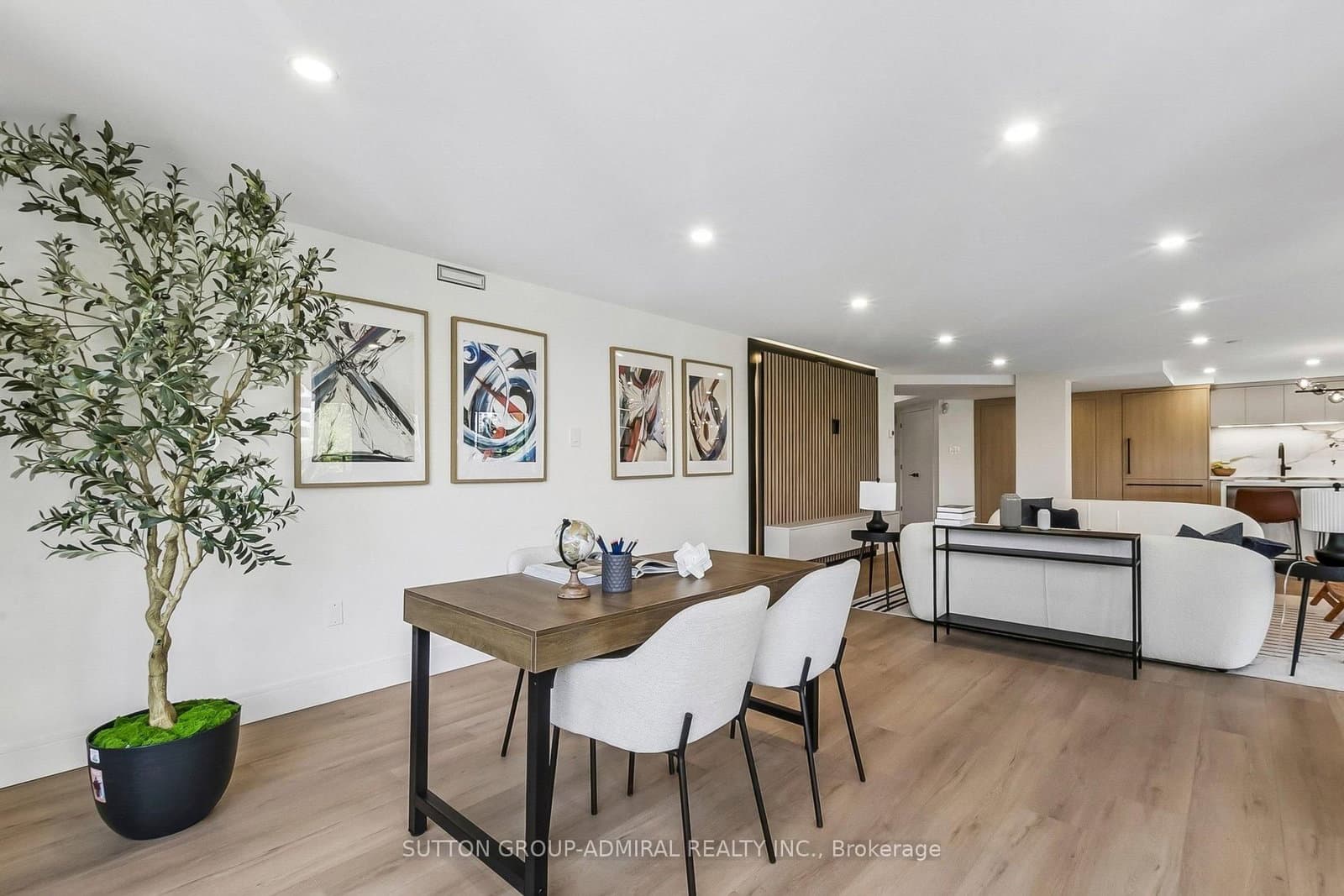 3900 Yonge Street, Unit 301 thumbnail 17