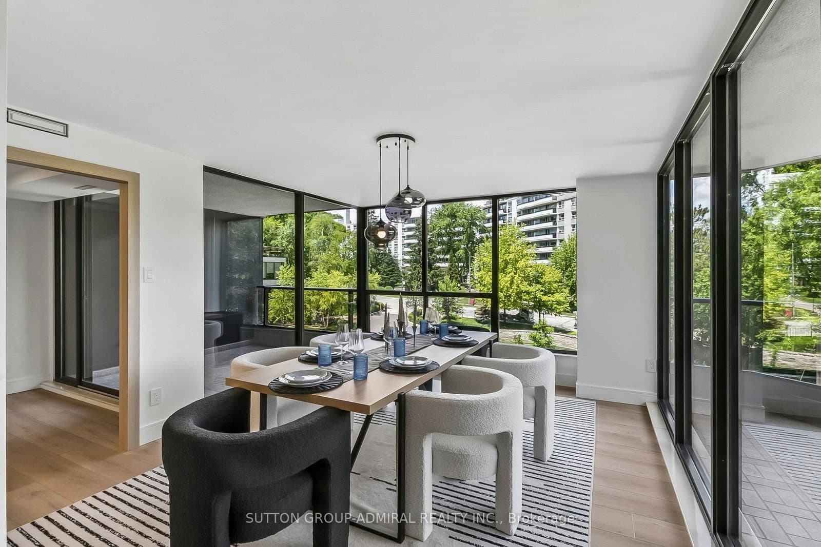 3900 Yonge Street, Unit 301 thumbnail 32