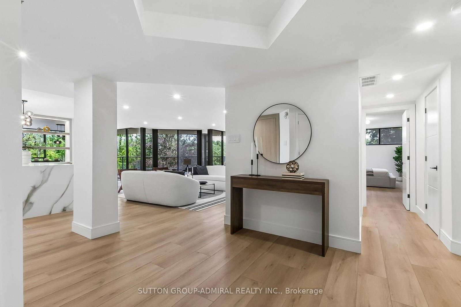 3900 Yonge Street, Unit 301 thumbnail 4