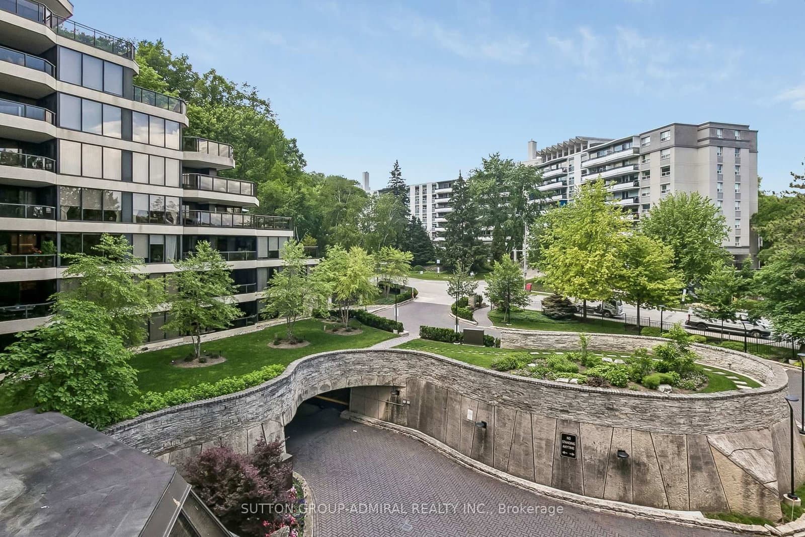 3900 Yonge Street, Unit 301 thumbnail 50