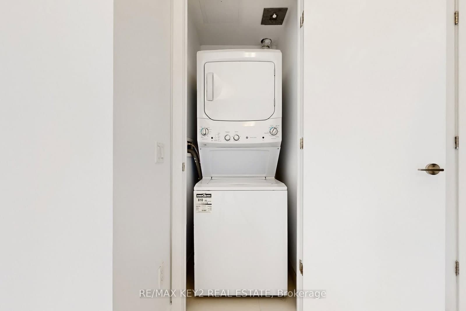 2221 Yonge Street, Unit 4904 thumbnail 18