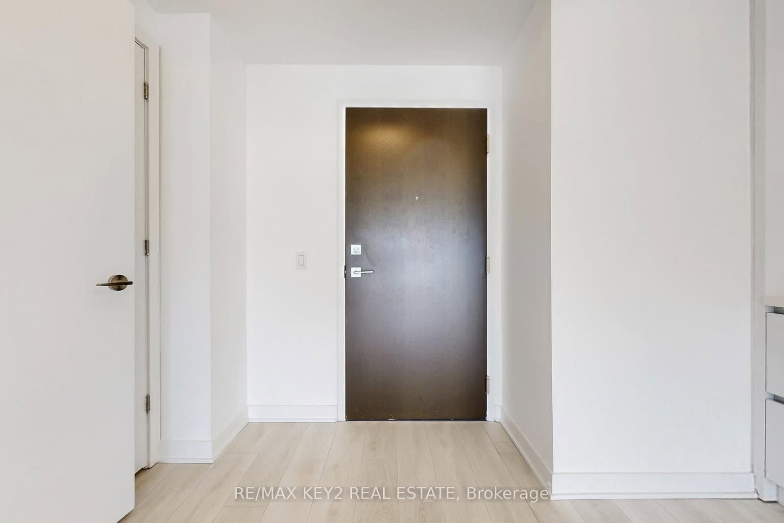 2221 Yonge Street, Unit 4904 thumbnail 19