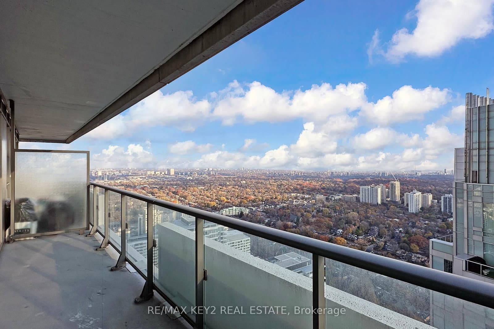 2221 Yonge Street, Unit 4904 thumbnail 24