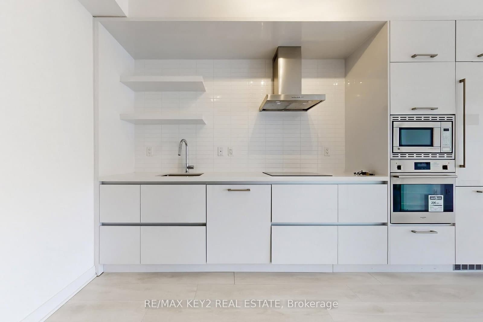2221 Yonge Street, Unit 4904 thumbnail 8