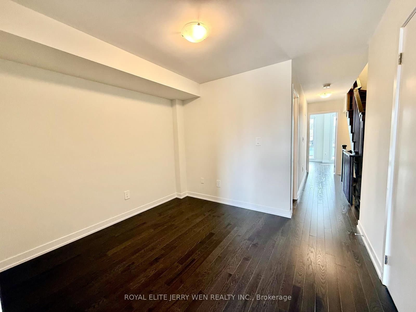 46 Green Gardens Boulevard thumbnail 12