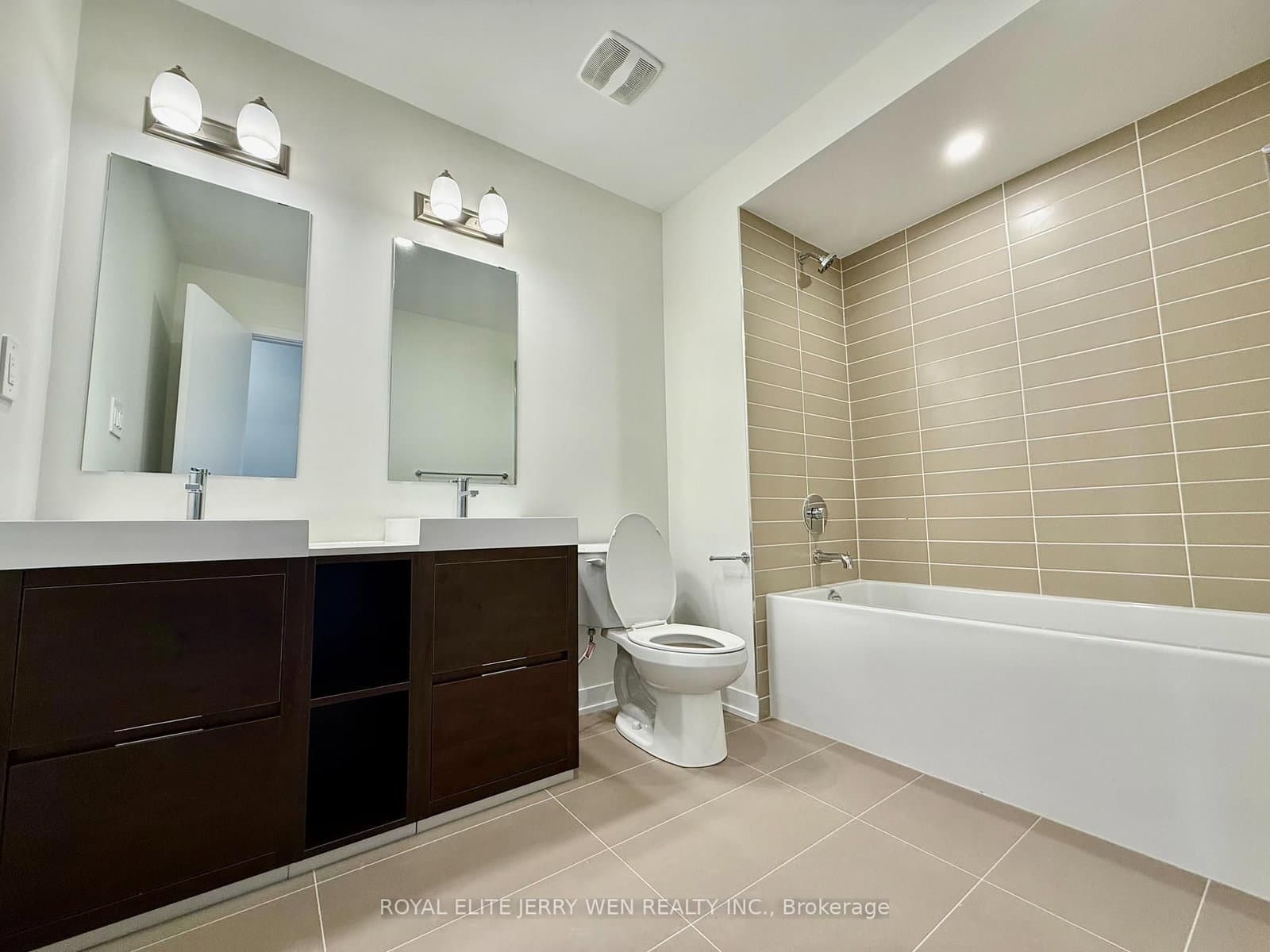 46 Green Gardens Boulevard thumbnail 14