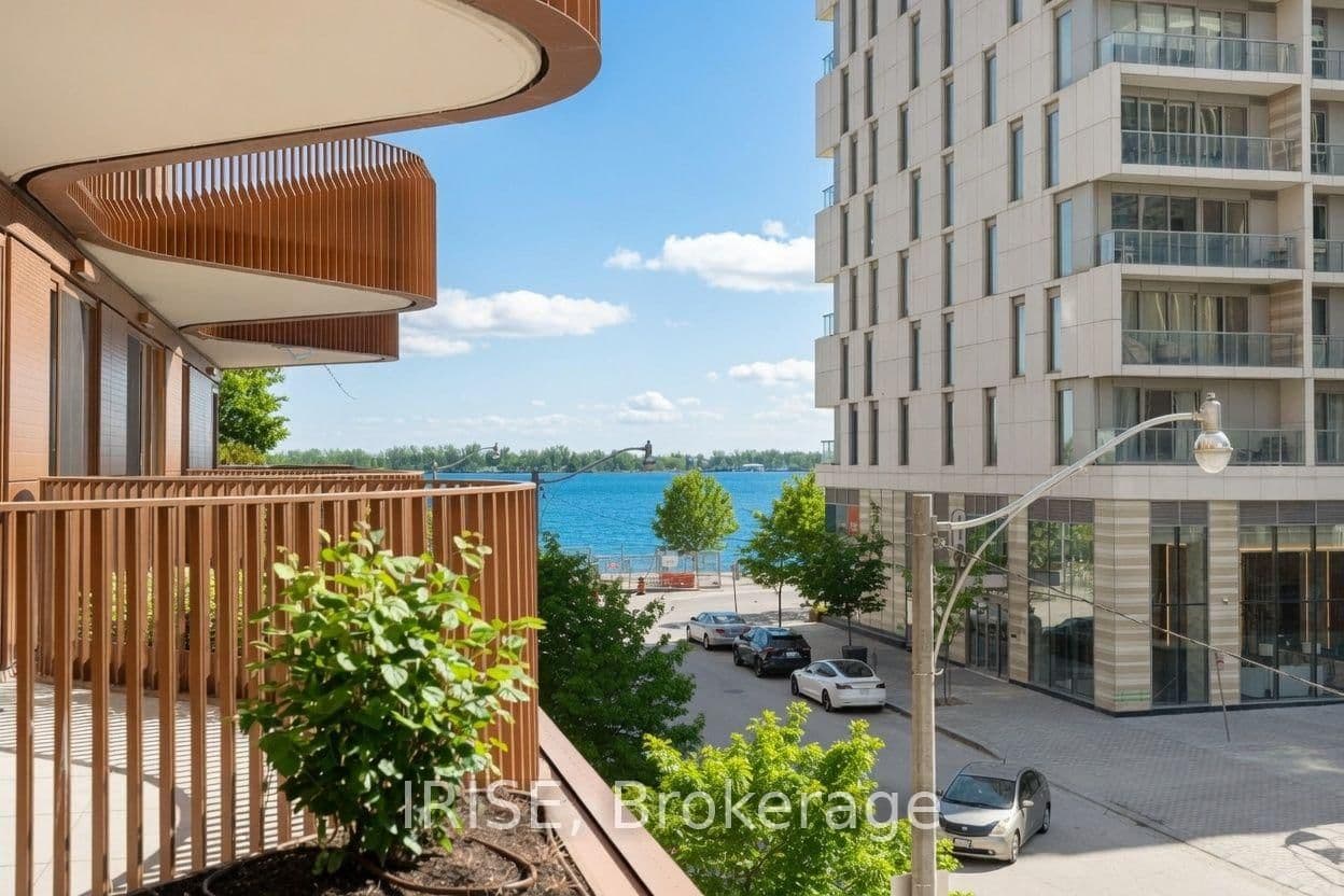 155 Merchants' Wharf, Unit 219 thumbnail 7