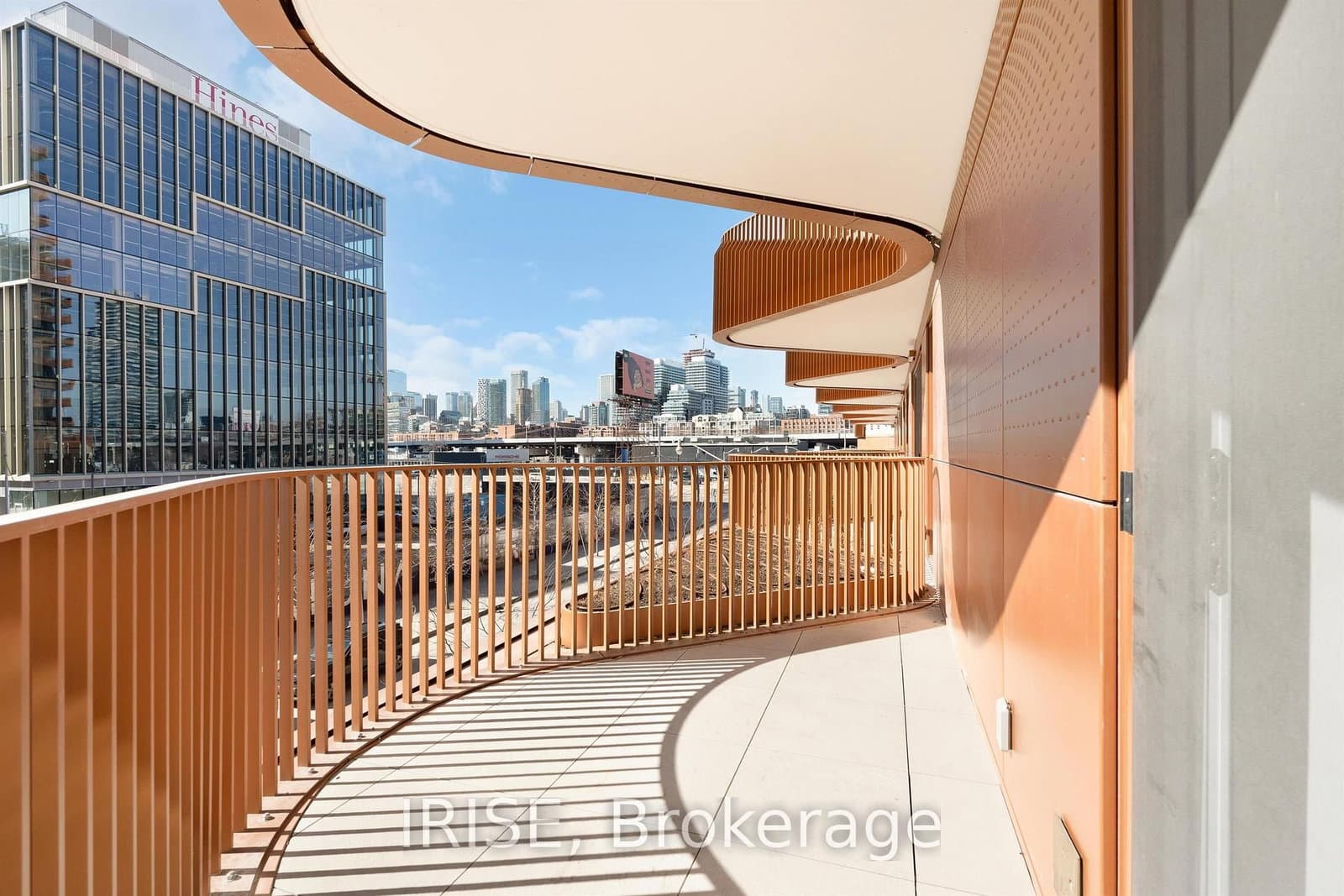 155 Merchants' Wharf, Unit 219 thumbnail 8