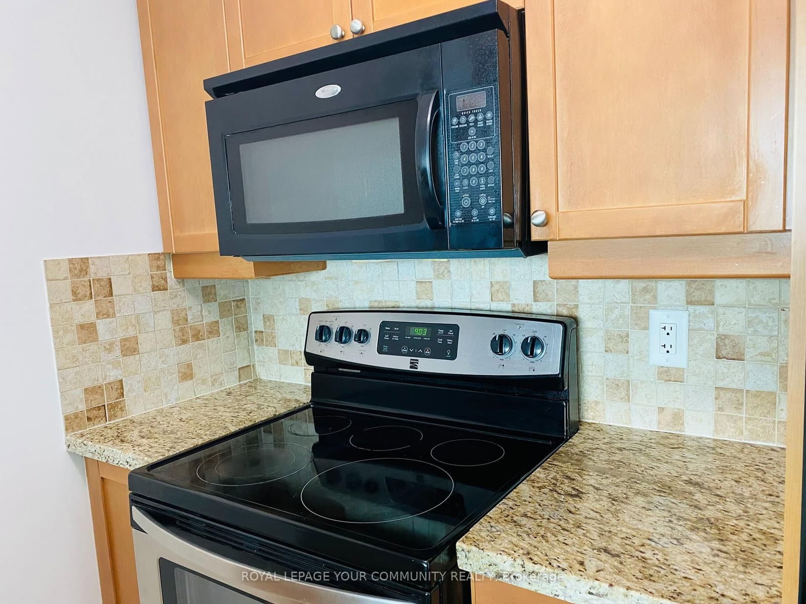 25 Greenview Avenue, Unit 1017 thumbnail 18