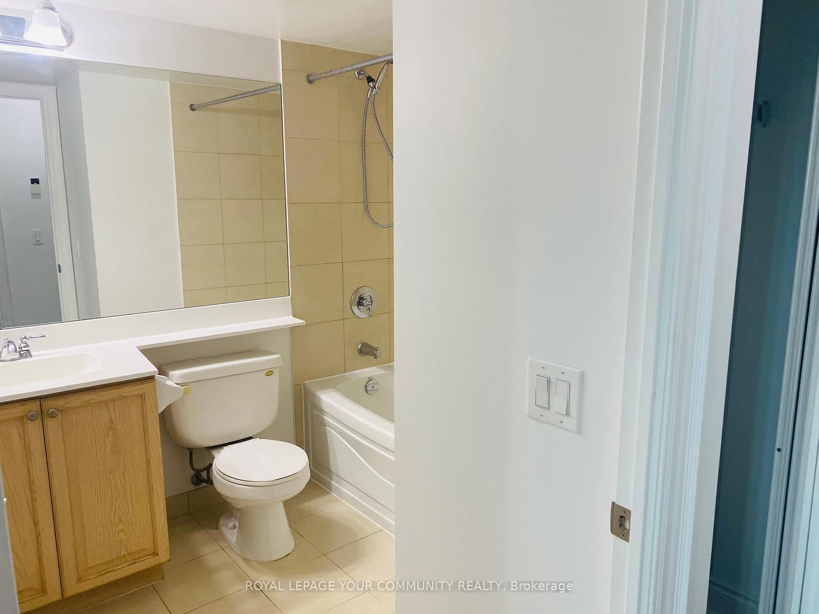 25 Greenview Avenue, Unit 1017 thumbnail 25