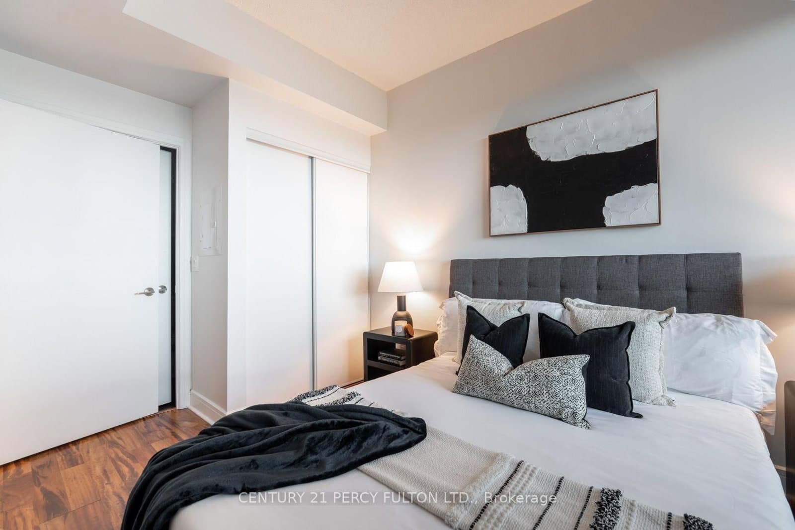 35 Brian Peck Crescent, Unit 1510 thumbnail 17