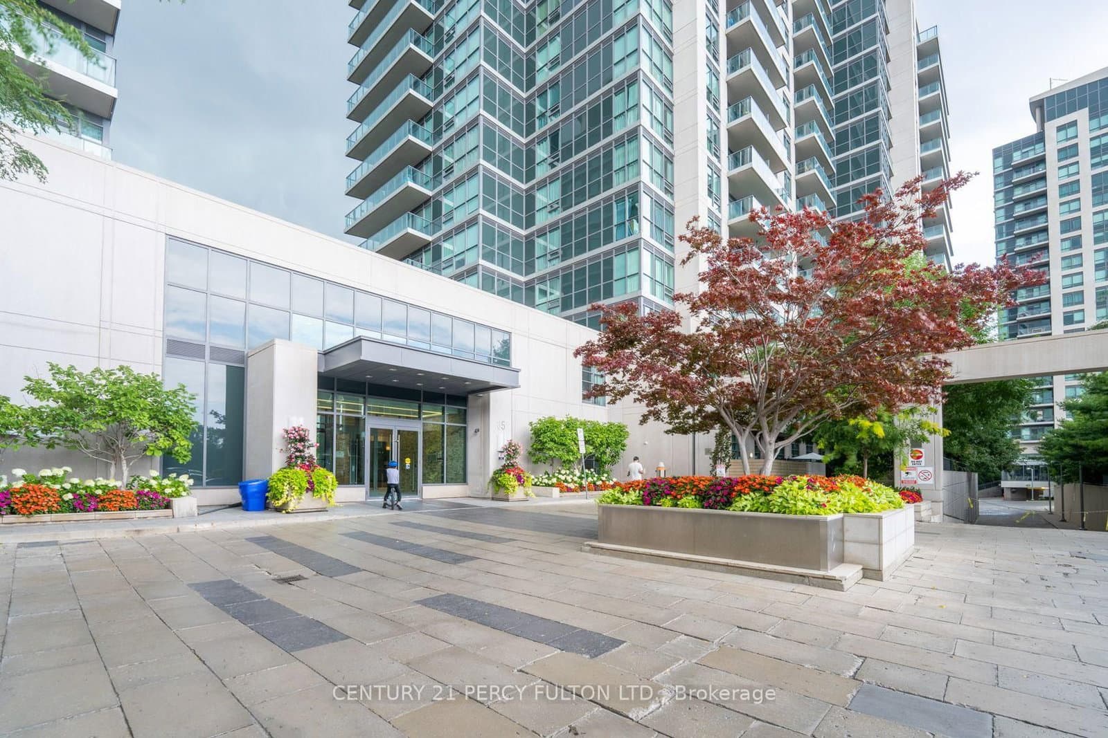 35 Brian Peck Crescent, Unit 1510 thumbnail 3