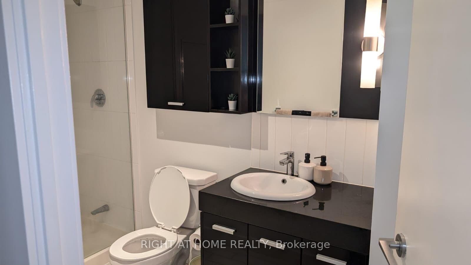 15 Singer Court, Unit 916 thumbnail 10