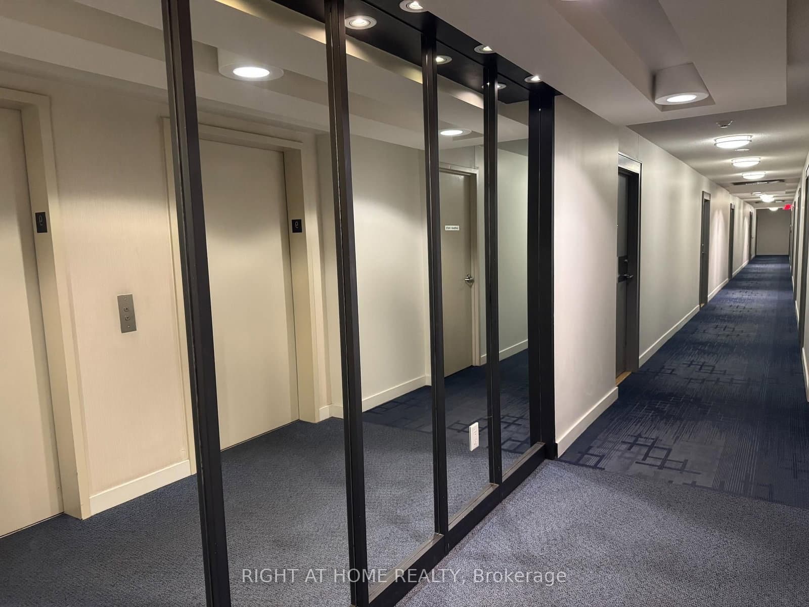 15 Singer Court, Unit 916 thumbnail 20